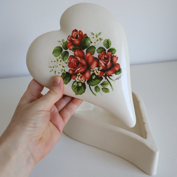 Vintage Heart Shaped Ceramic Jewelry Box - Picture 13 of 16